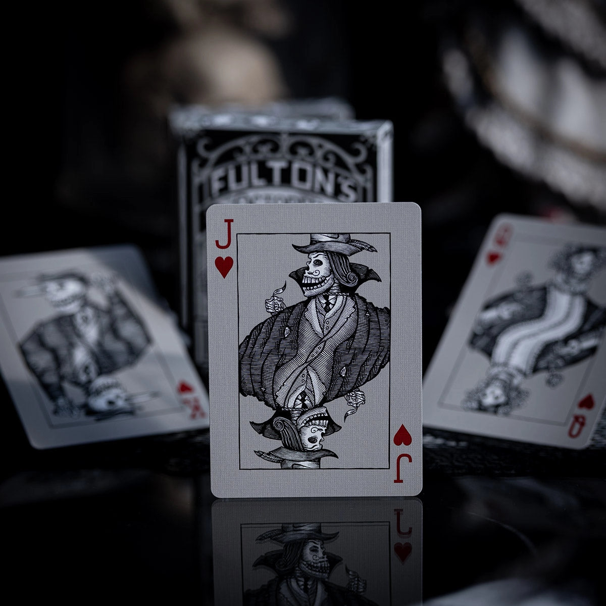 Fultons October Tombstone Grey Halloween Playing Cards