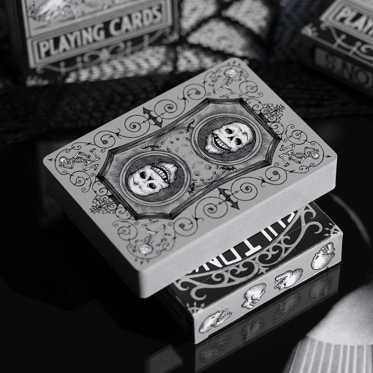 Fultons October Tombstone Grey Halloween Playing Cards
