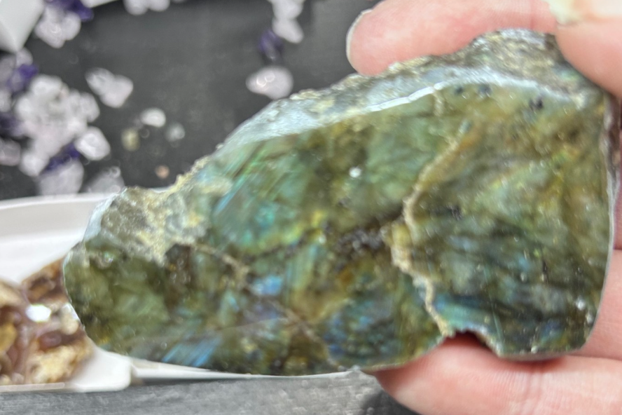 Labradorite Stone