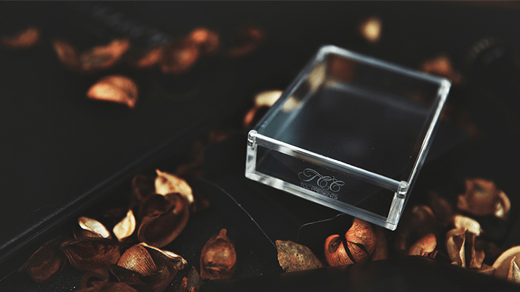 PlayingCardDecks.com-Crystal Playing Card Display Case