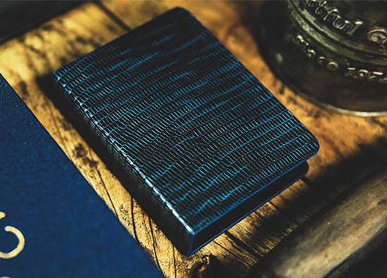 PlayingCardDecks.com-Lizard Grain Leather Playing Card Guard Clip
