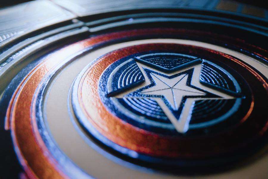 PlayingCardDecks.com-Captain America Deluxe Playing Cards USPCC