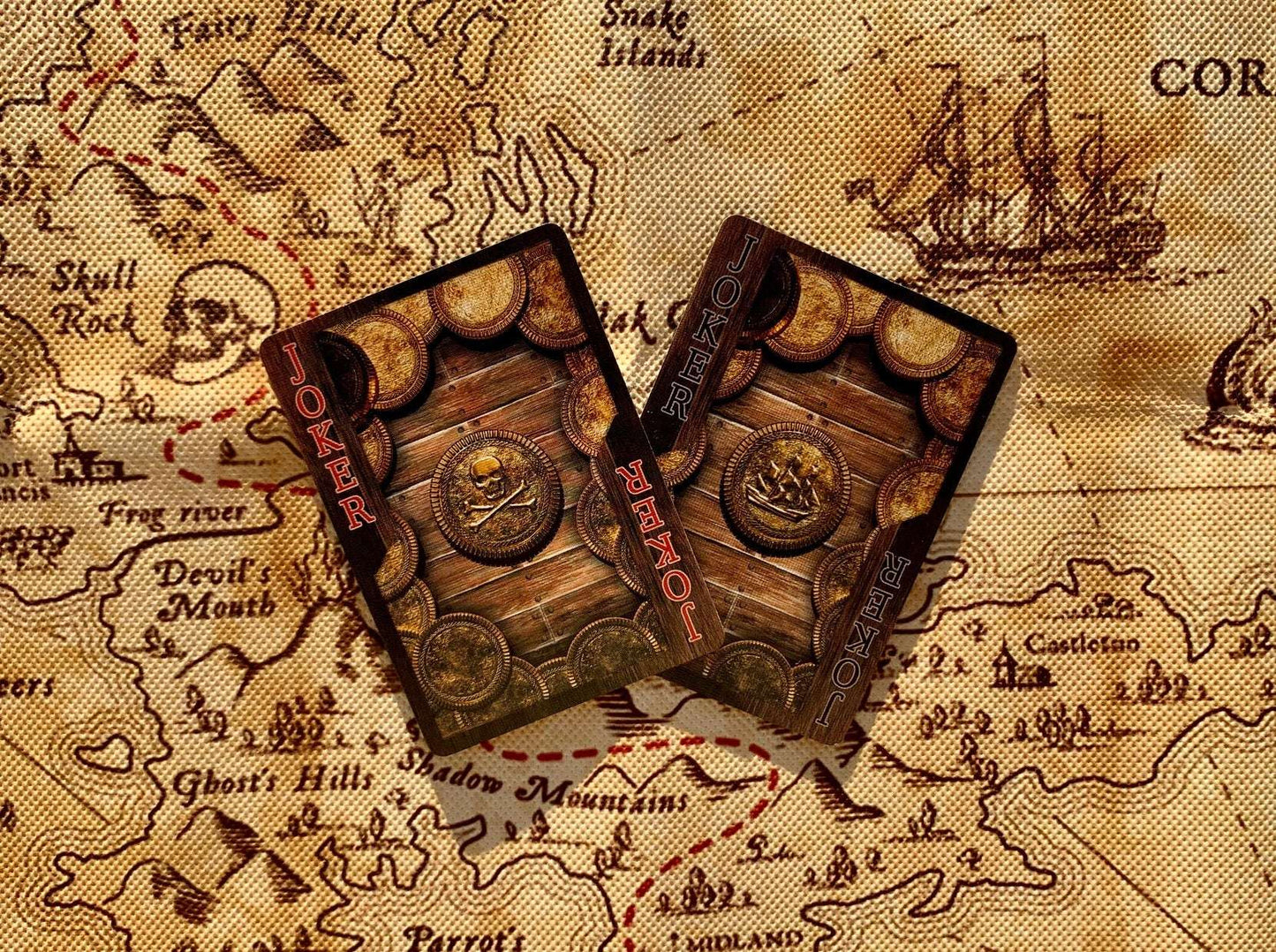 PlayingCardDecks.com-Jolly Roger Bicycle Playing Cards