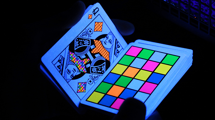 PlayingCardDecks.com-Kubik v2 Playing Cards Cartamundi