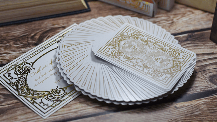 PlayingCardDecks.com-Merah Putih Playing Cards