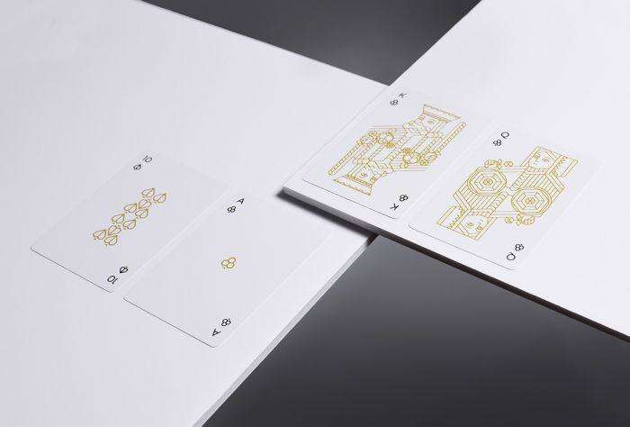PlayingCardDecks.com-Super Bees v2 Playing Cards Cartamundi