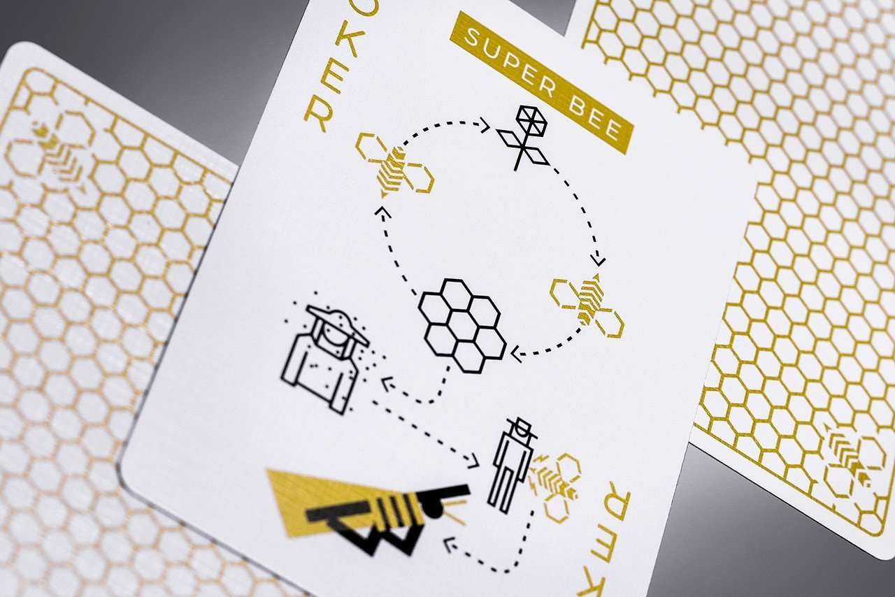 PlayingCardDecks.com-Super Bees Playing Cards Cartamundi