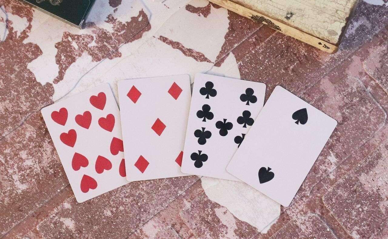 PlayingCardDecks.com-Faro Vintage Reproduction Prototype Playing Cards MPC