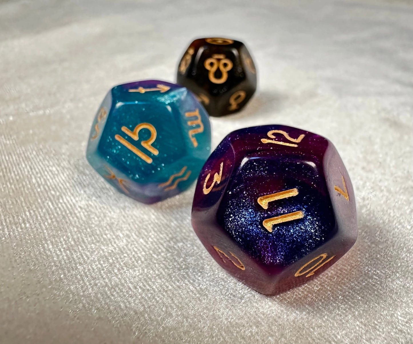 Meteodice Galaxy-Themed D12 Astrology Dice