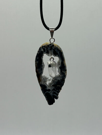 Geode Agate Necklace with Clear Quartz