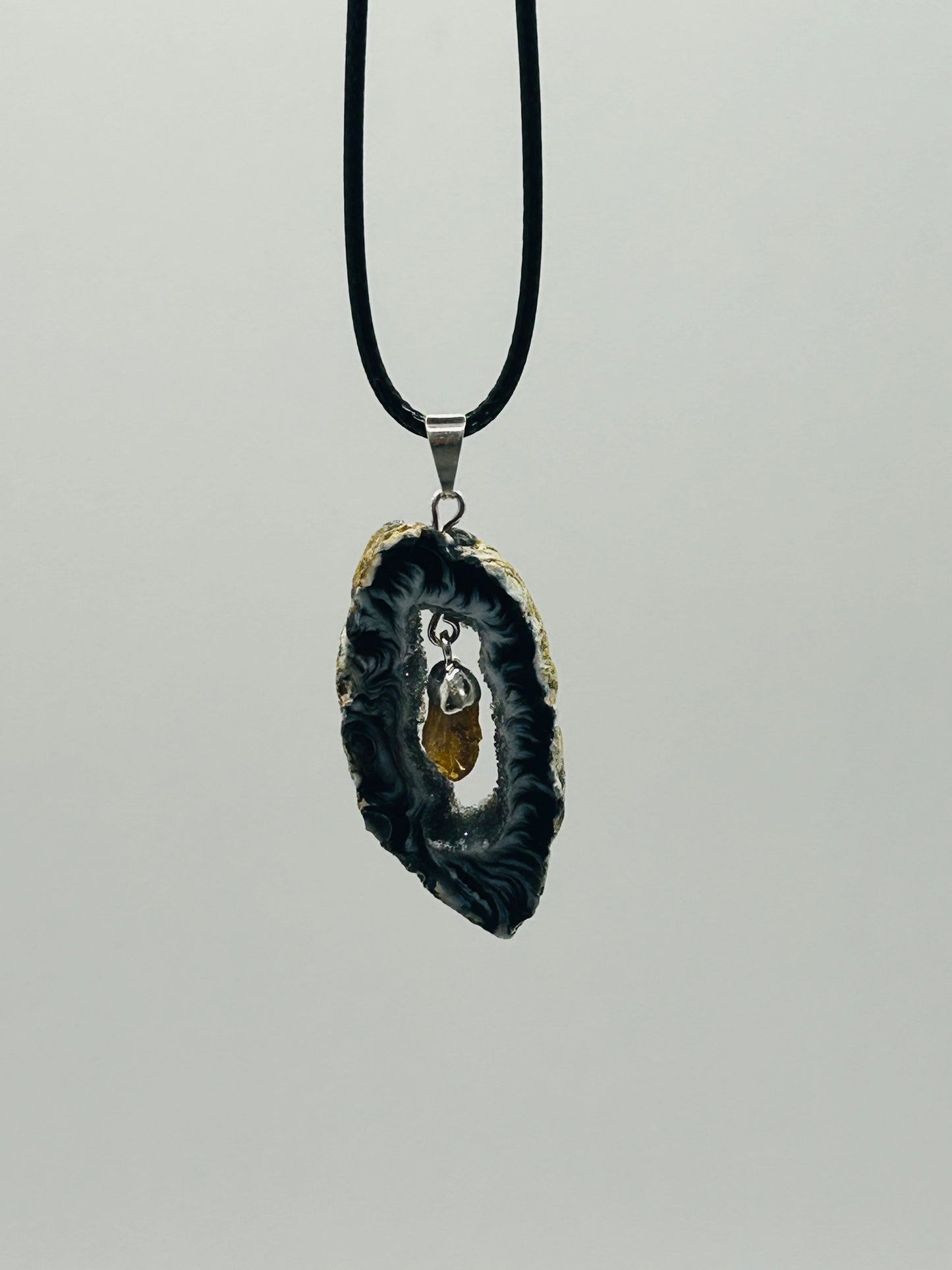 Geode Agate Necklace with Citrine