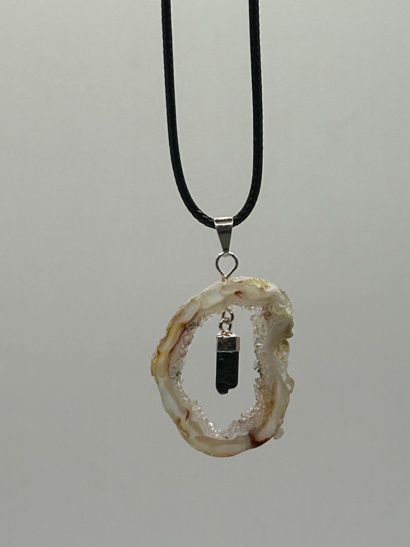 Geode Agate Necklace with Obsidian