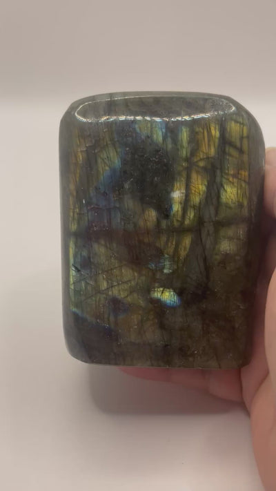 Labradorite Stone