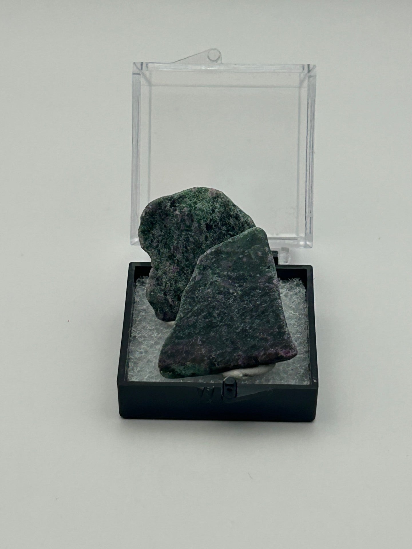Fluorescent Ruby in Smaragdite