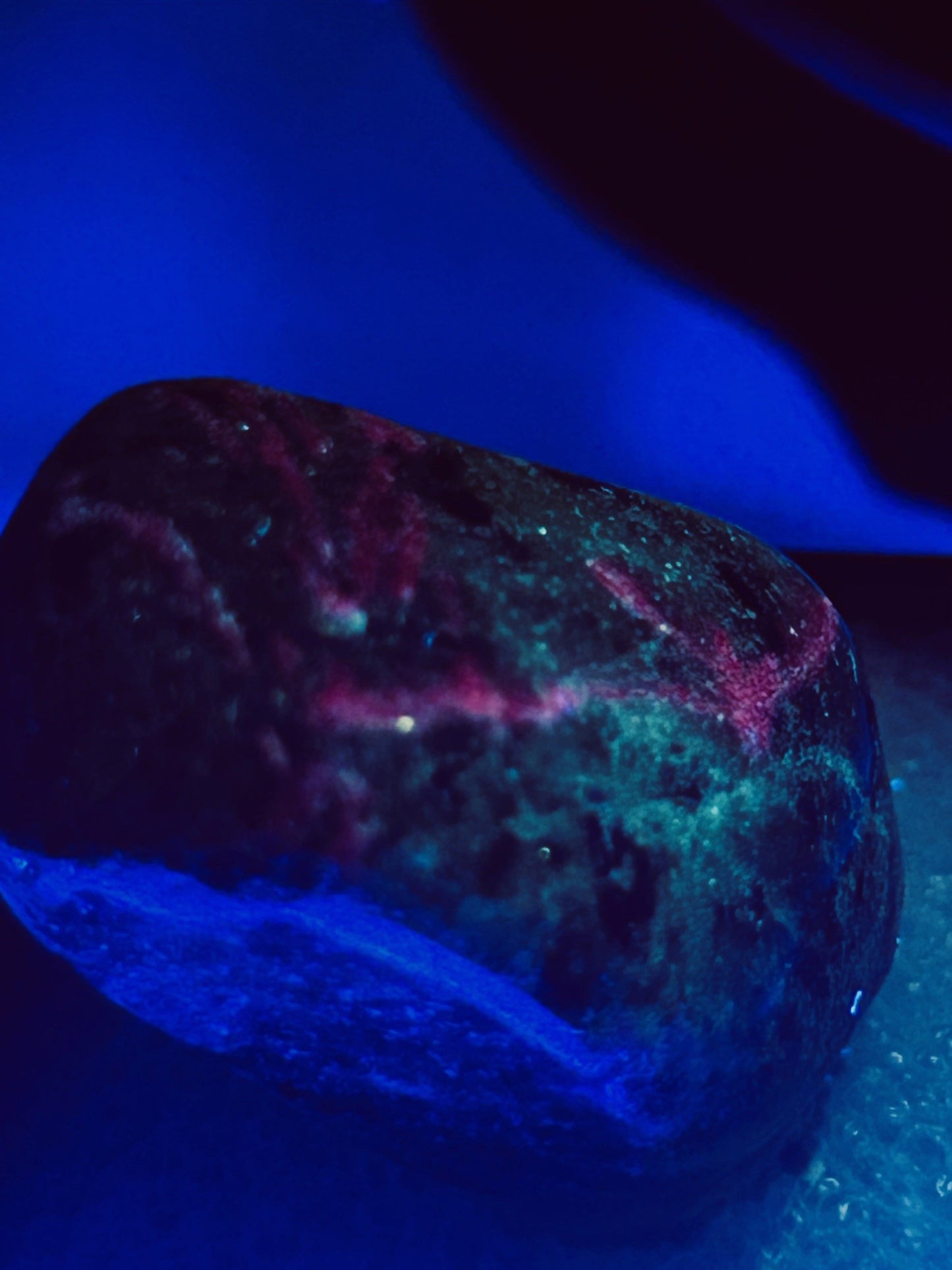 Fluorescent Ruby in Zoisite