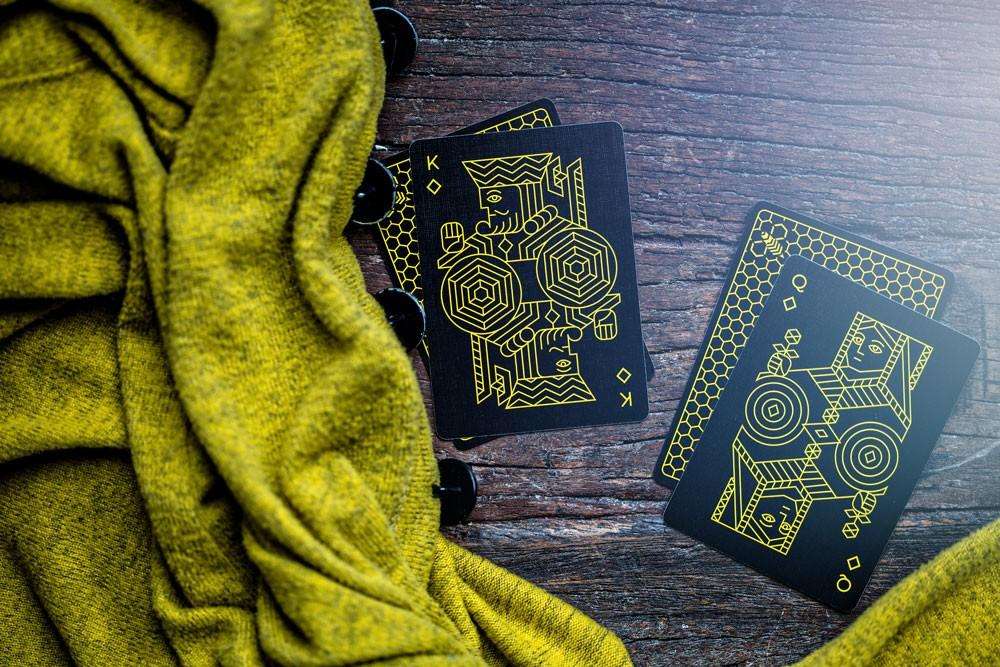 PlayingCardDecks.com-Killer Bees Playing Cards Cartamundi