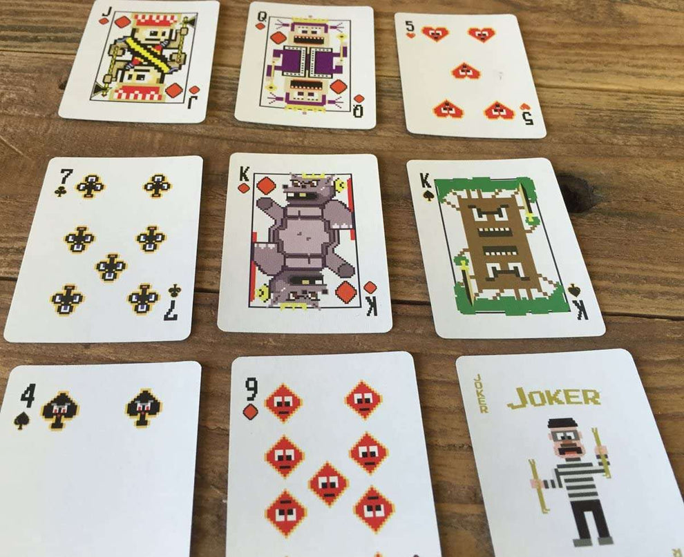 8- Bit Gold Mini Playing Cards – PlayingCardDecks.com