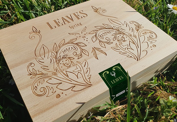 PlayingCardDecks.com-Leaves Wooden Collector's Box Set Playing Cards