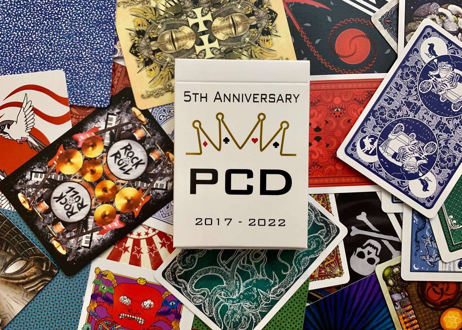 PlayingCardDecks.com-PCD 5th Anniversary Gilded Playing Cards USPCC